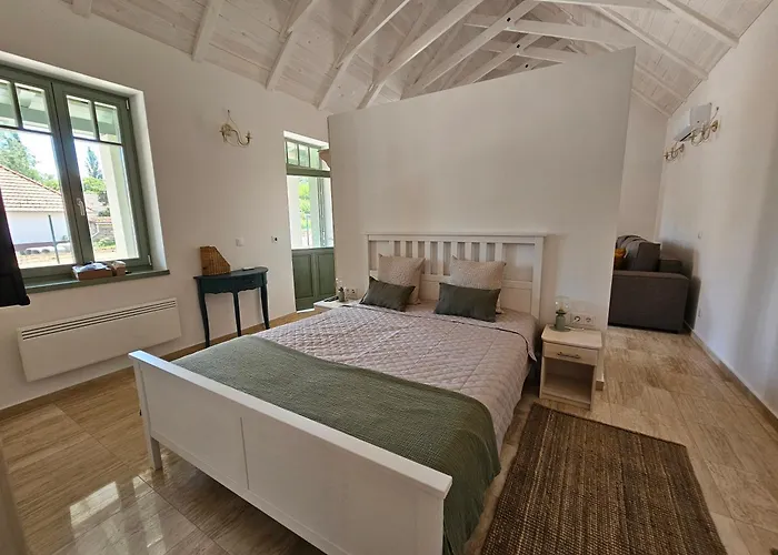 Koevirozsa Porta * Mindszentkálla