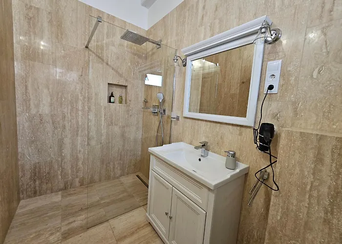 Kövirózsa Porta Apartamento Mindszentkálla