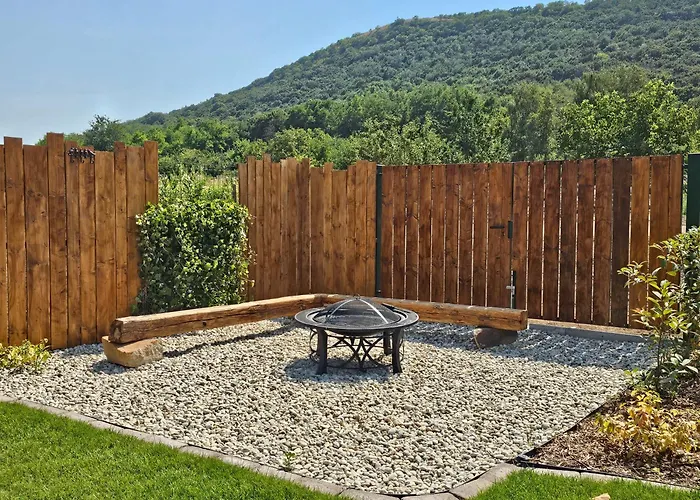 Kövirózsa Porta Apartamento *