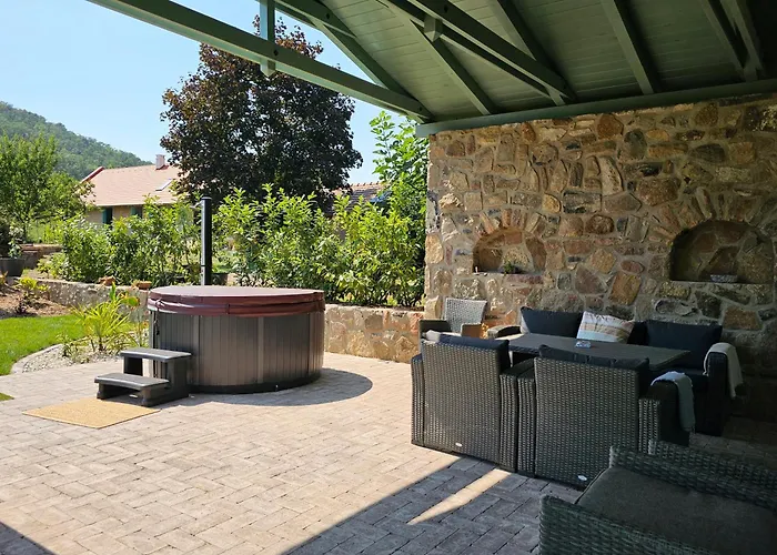 Koevirozsa Porta * Mindszentkálla